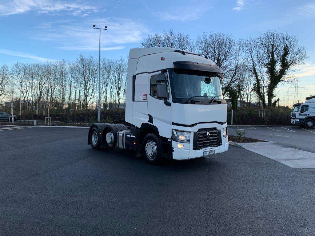 Renault T460 6x2 Mid Lift with Tipping Gear